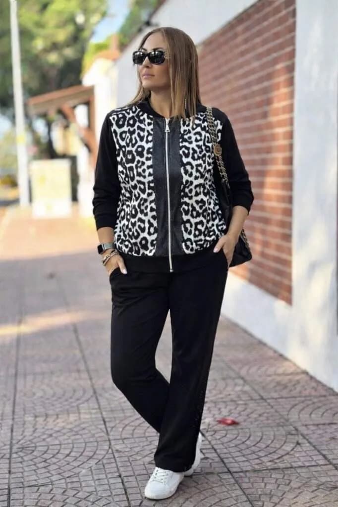 Kadın Uzun Kollu önden Fermuarlı Leopar Desenli Viskon Iki Iplik Bluz Ve Pantolon Ikili Takım