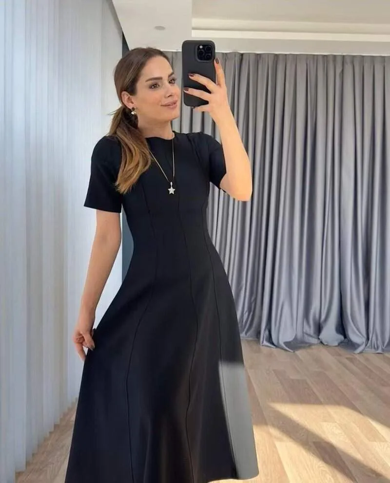 Kadın Kısa Kollu Bisiklet Yaka Maksi Boy Ithal Krep Elbise