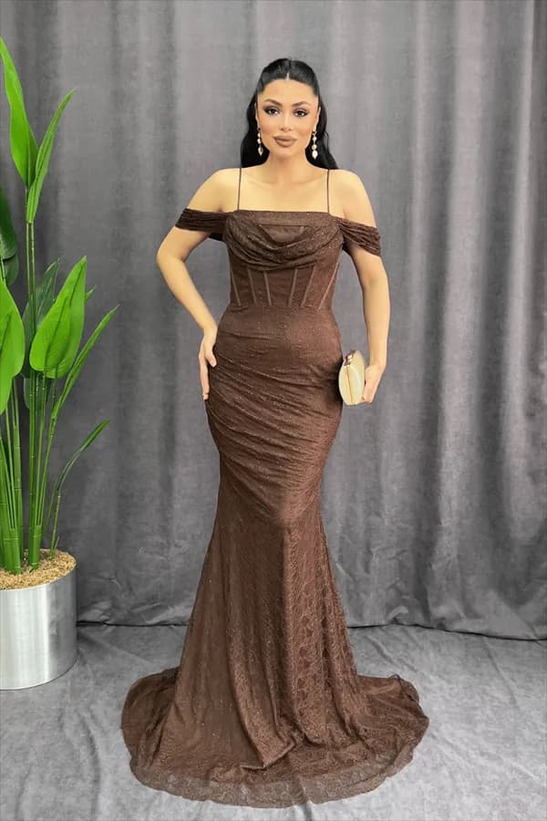 Dantel Kumaş Taş Detaylı Abiye Elbise - KAHVERENGİ