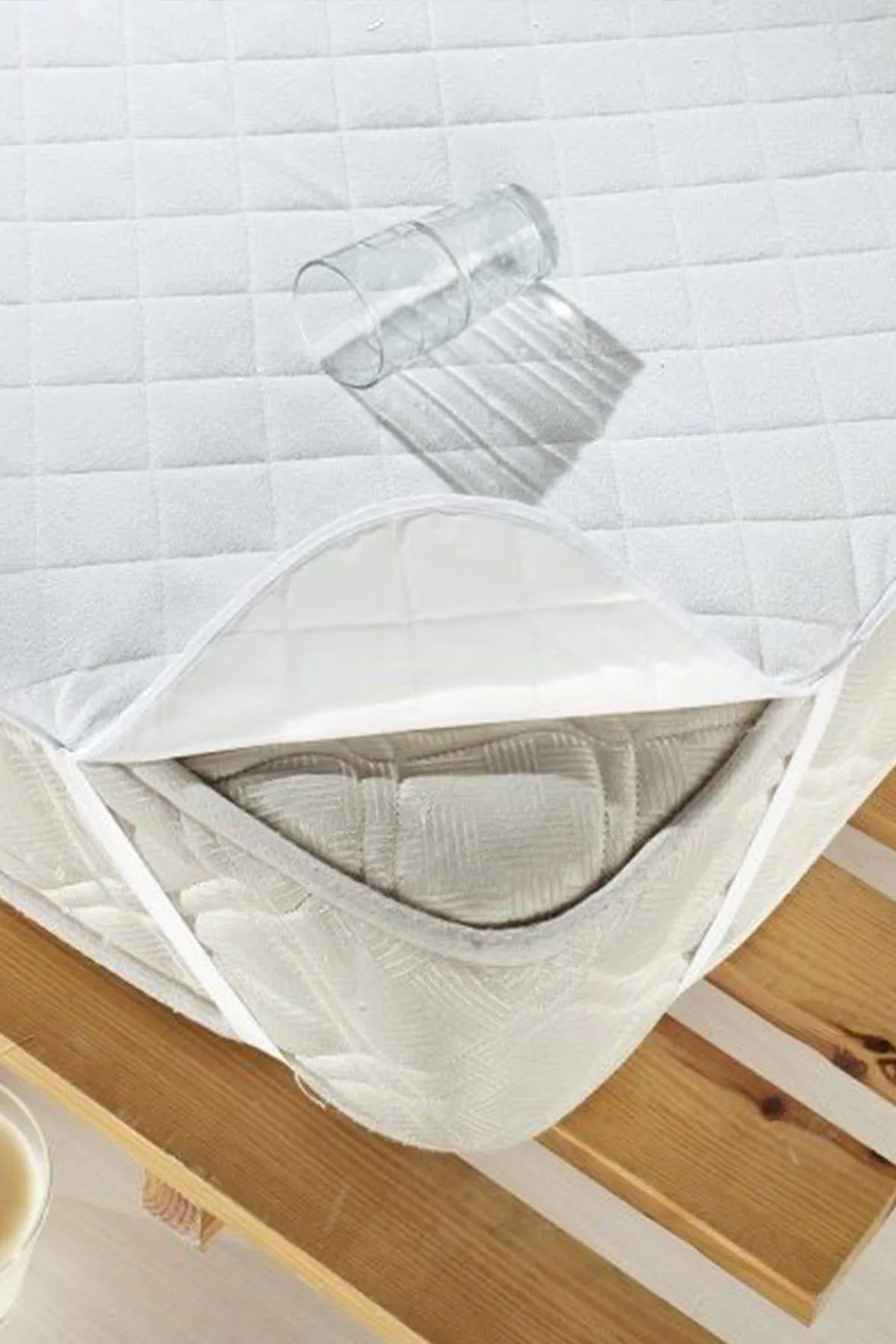 Kapitoneli Sıvı Geçirmez Ped Tek Kişilik Alez