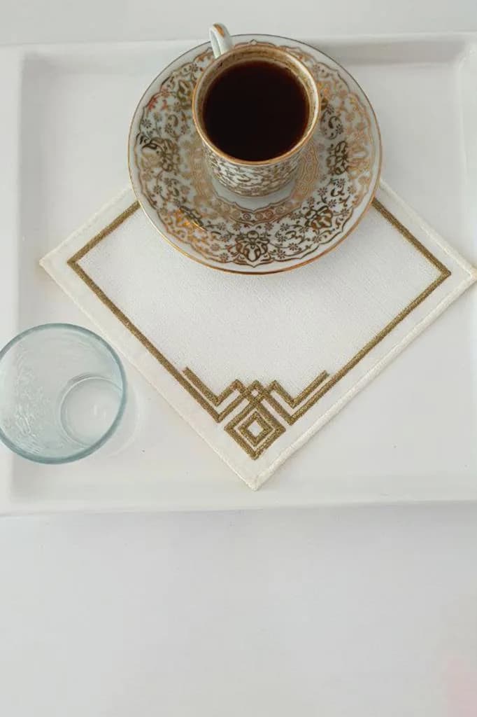 Köşe Nakışlı Keten Kare Bardak Altlığı Seti 6 Lı