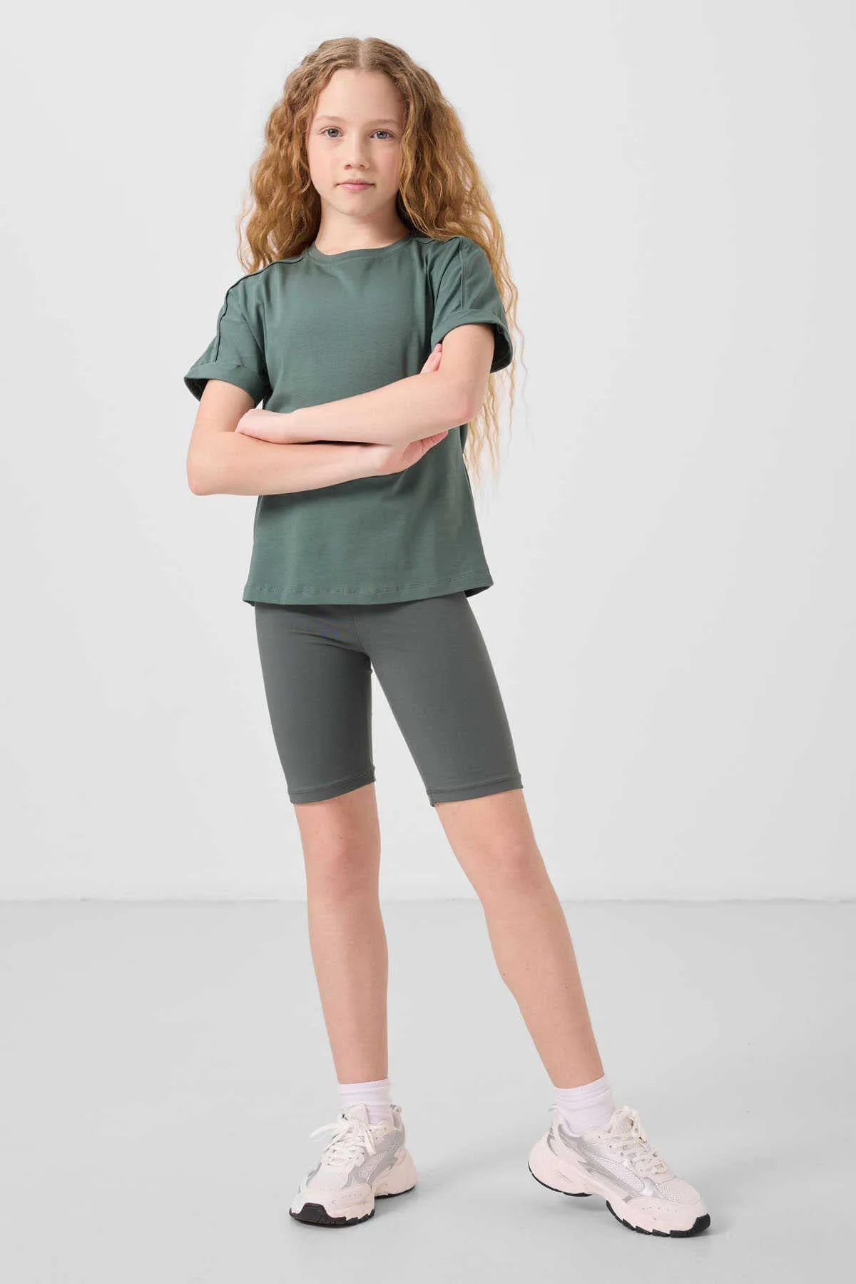 Tommylife Toptan Pamuklu Kısa Paça Standart Fit Basic Kız Çocuk Tayt 75188 Haki - Haki