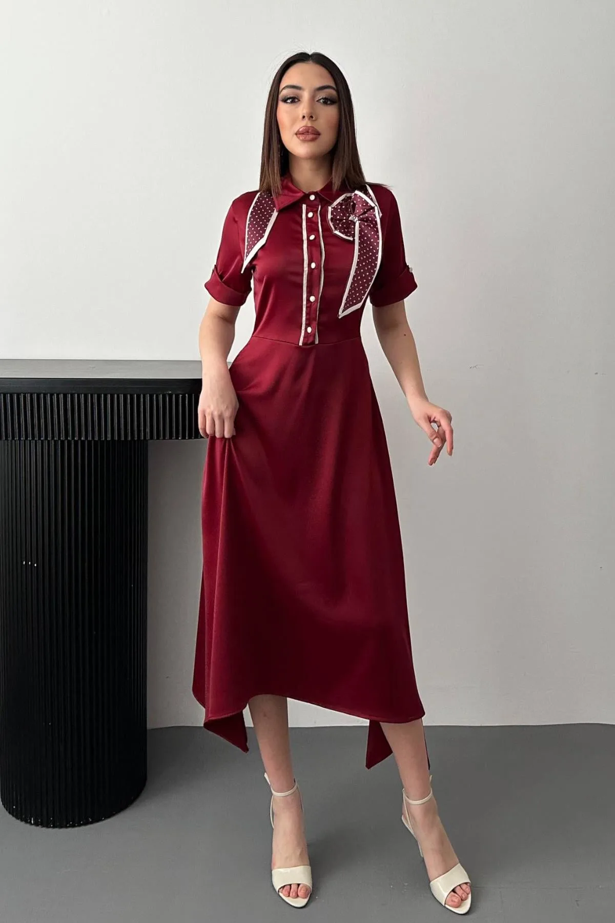 Bordo Fular Detaylı Saten Elbise - Bordo